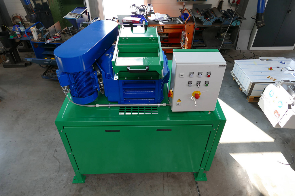 Hard disk shredding Erdwich ZerkleinerungsSysteme GmbH